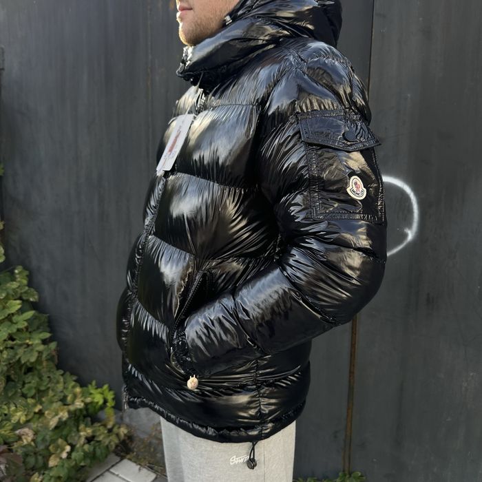 Пуховик Moncler глянцевий