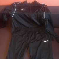 sprzedam dres Nike czrny