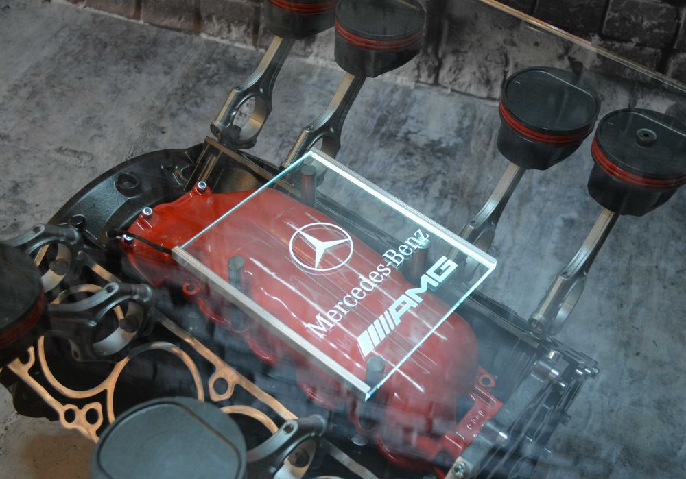 Stolik z bloku silnika V8 Mercedes *Premium ModernArtWorks™ AMG Brabus
