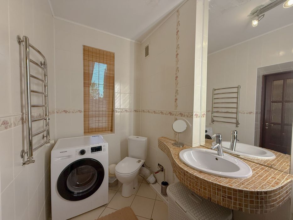 Продаж чудового будинку в передмісті Рівного!