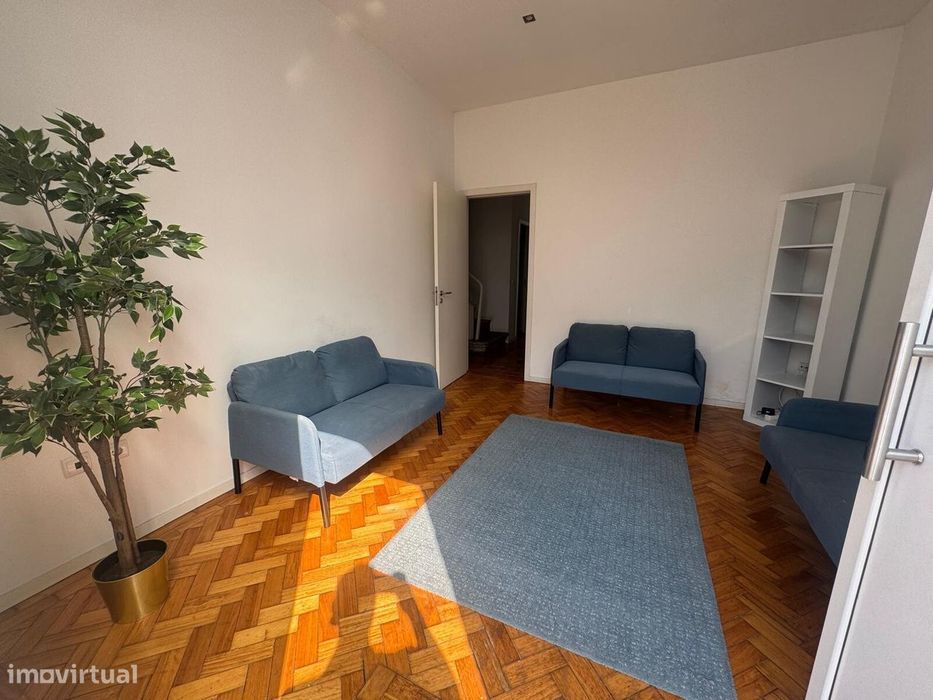 Quartos apenas para estudantes - junto à Universidade