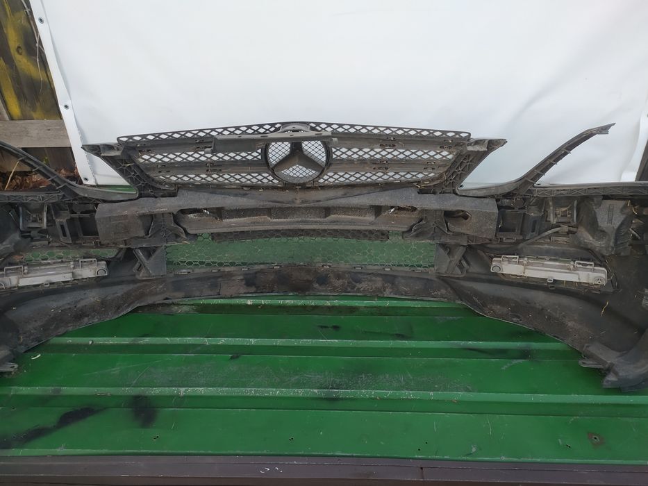 Бампер передній Mersedes W212 C207 A207 W204 купе