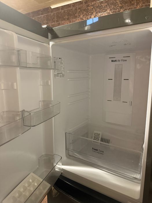 Холодильник LG GA-B379SLUL в ідеалі як новий!!!