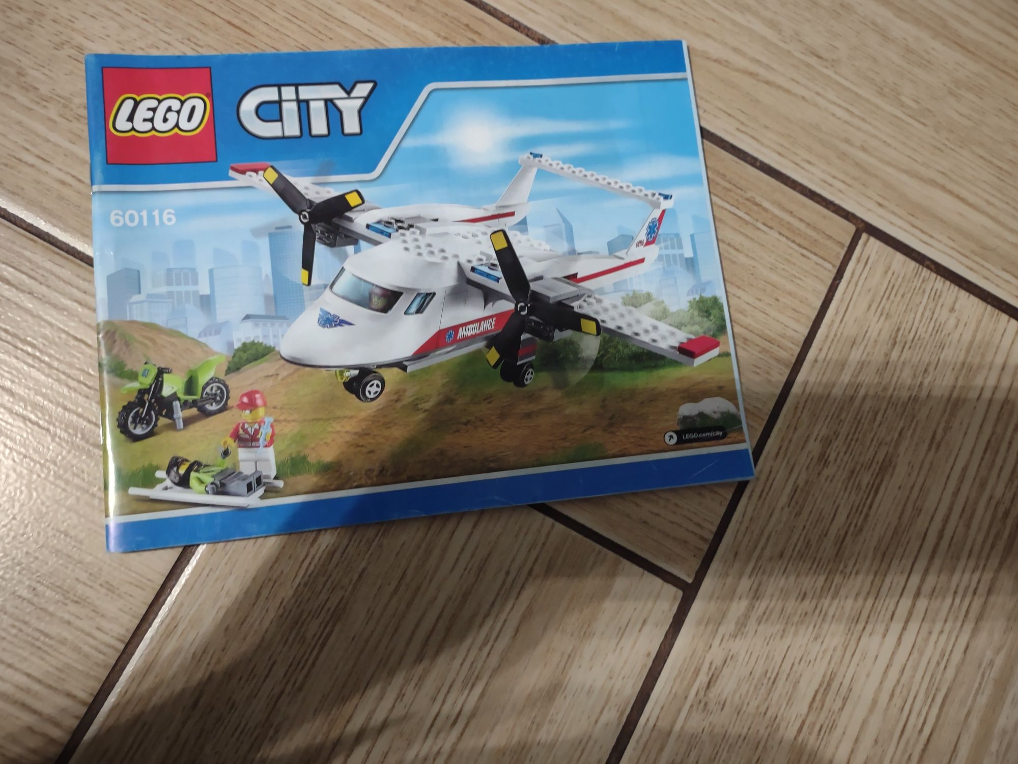 Zestaw LEGO CITY 60116 samolot ratowniczy