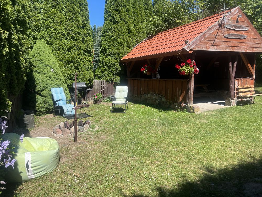 Domek nad jeziorem