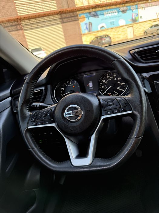 Продам Nissan Rogue 2018