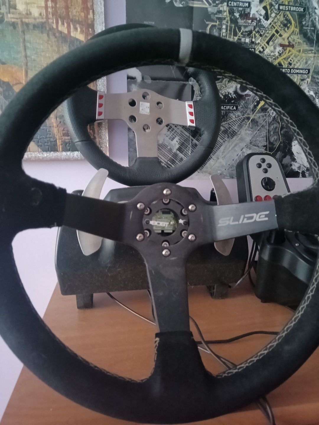 Sprzedam kierownicę Logitech g27