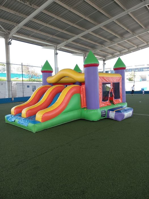 Insuflaveis & trampolins