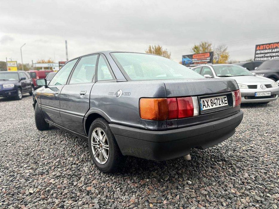 AUDI 80 1989 рік 1.8 бензин