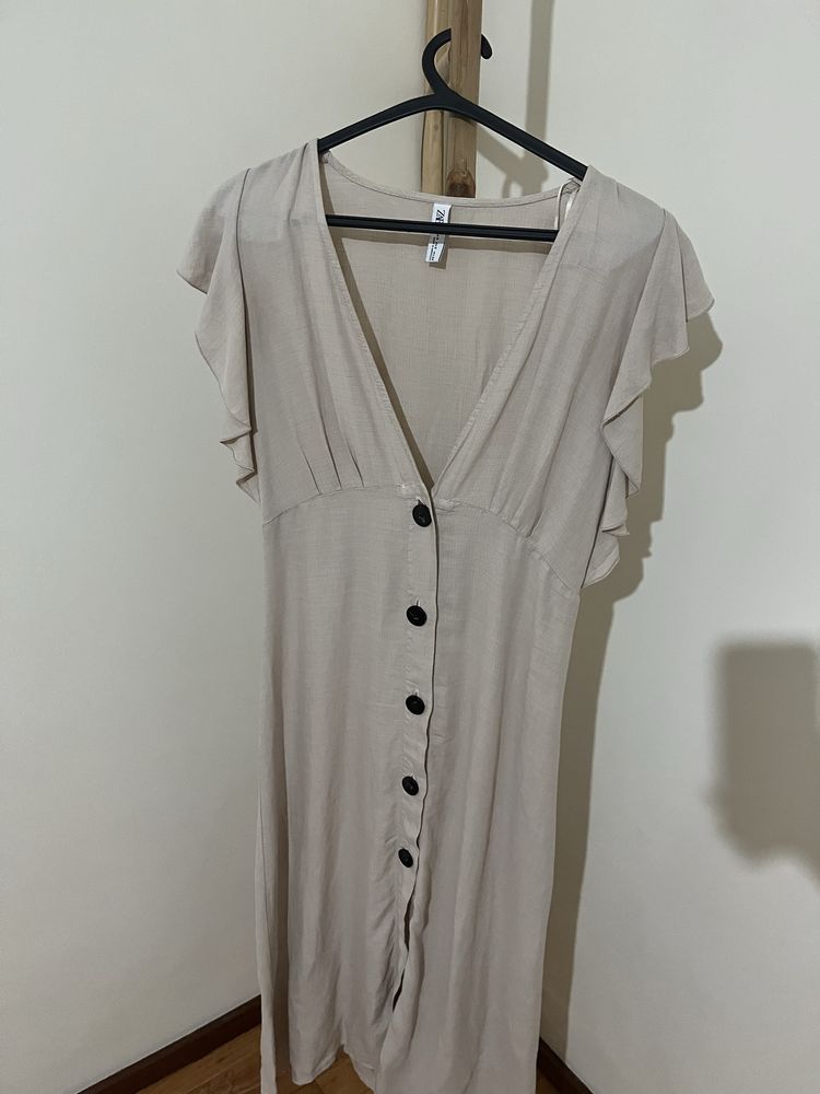 Vestido bege S Zara