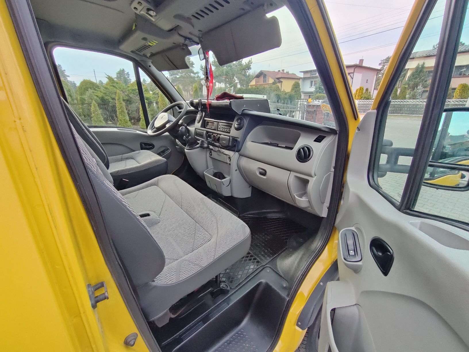 Auto laweta Renault Master