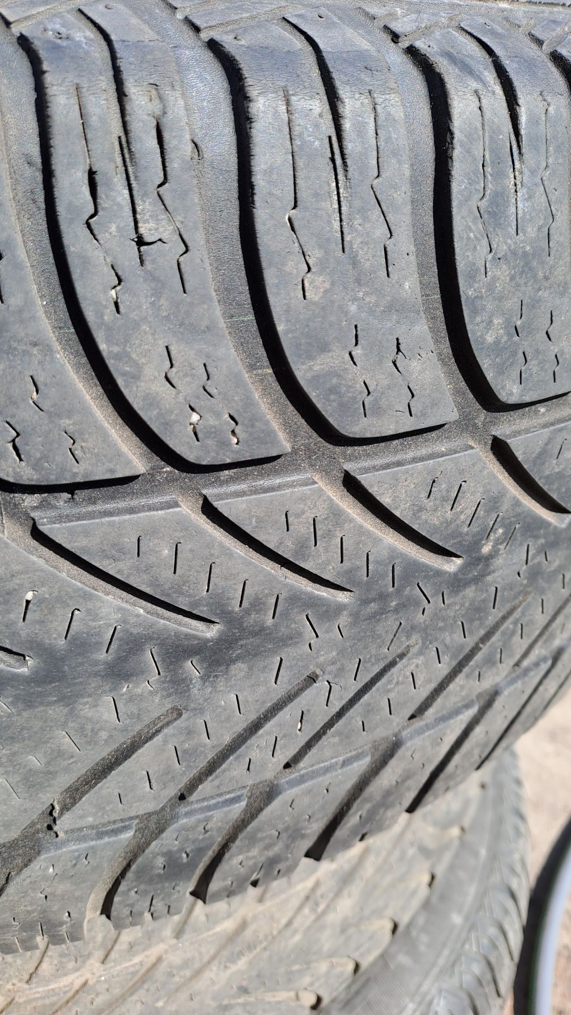 Зимние б/у шины Fulda Kristall Supremo 235 /60 R 16