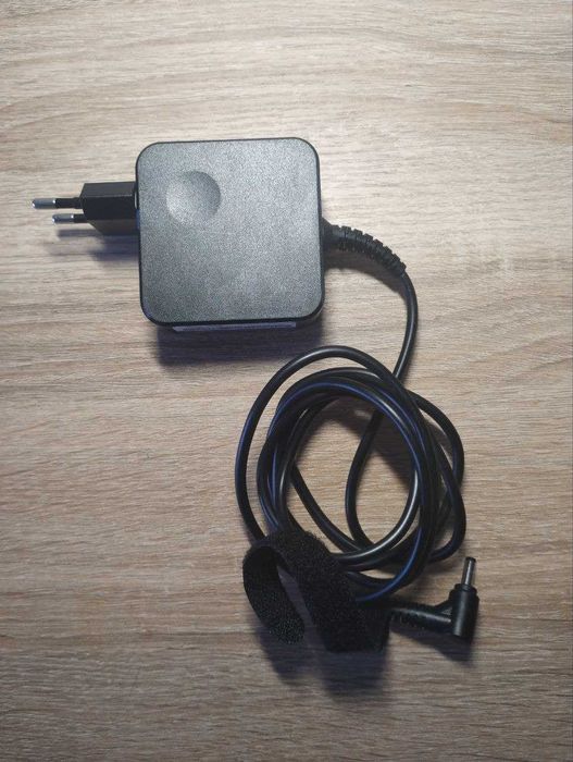 Зарядка Lenovo для Lenovo IdeaPad 3 15IML05