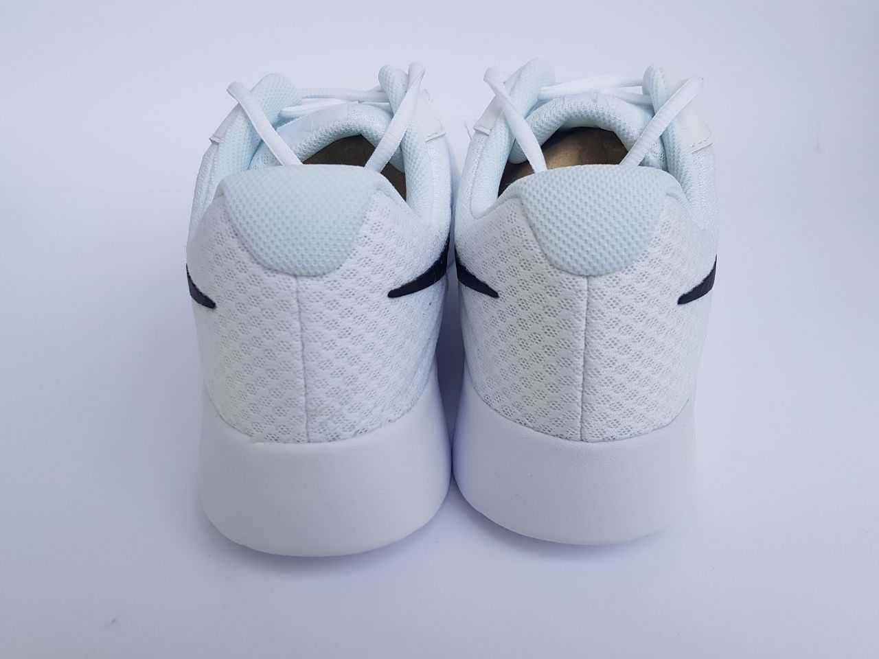 Sneakers Nike Tanjun White Black