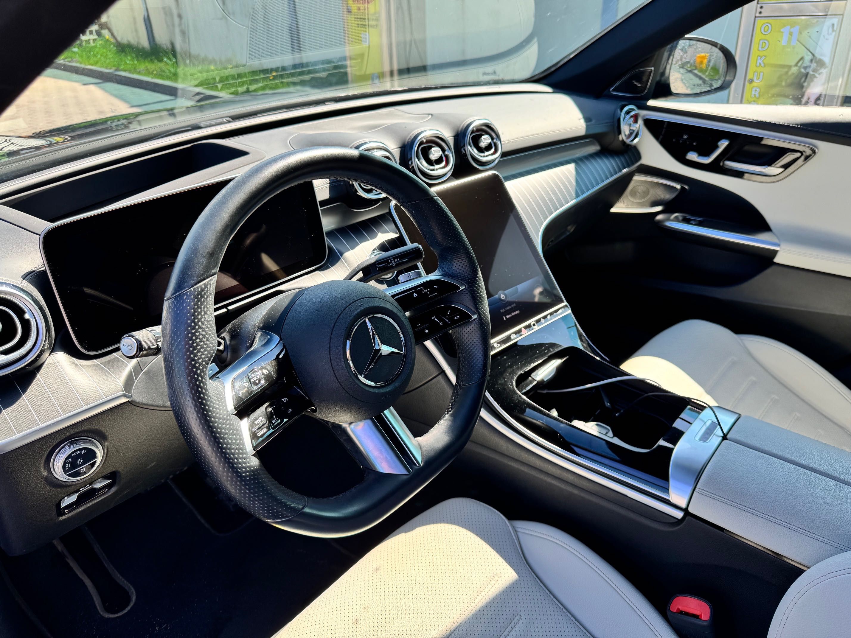 Wynajem Mercedes-Benz C200 4Matic AMG/Burmester 3D/Panorama FV23%