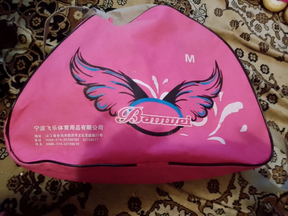 Продам ролики . Розмір 36-38 В гарному стані.