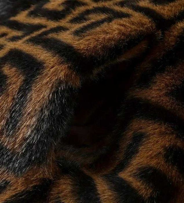 Новая теплая стильная куртка Материал мягкий тёплый под норку