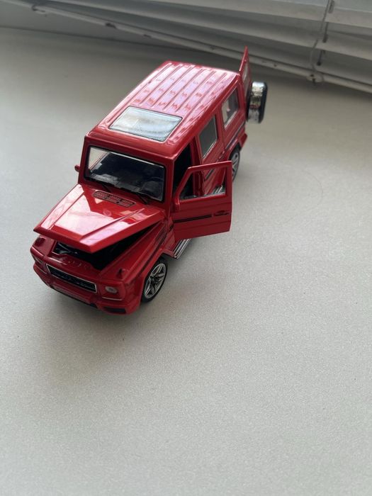 Машинка іграшкова металева