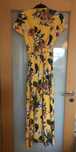 Vestido comprido amarelo com estampado