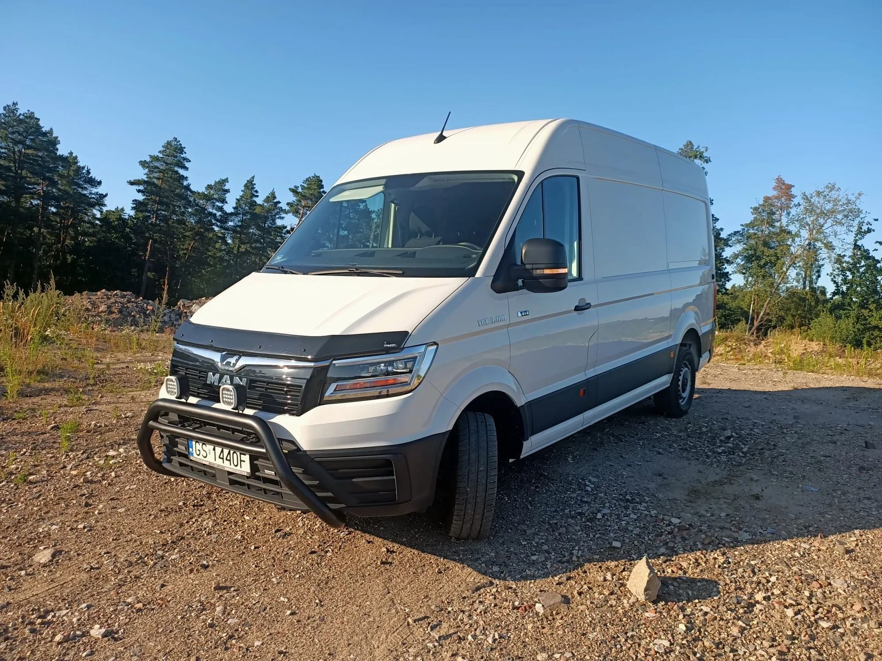 MAN TGE 4x4 automat  4x4 MAN TGE automat offroad podniesiony 2 cale masaże nawigacja kamper