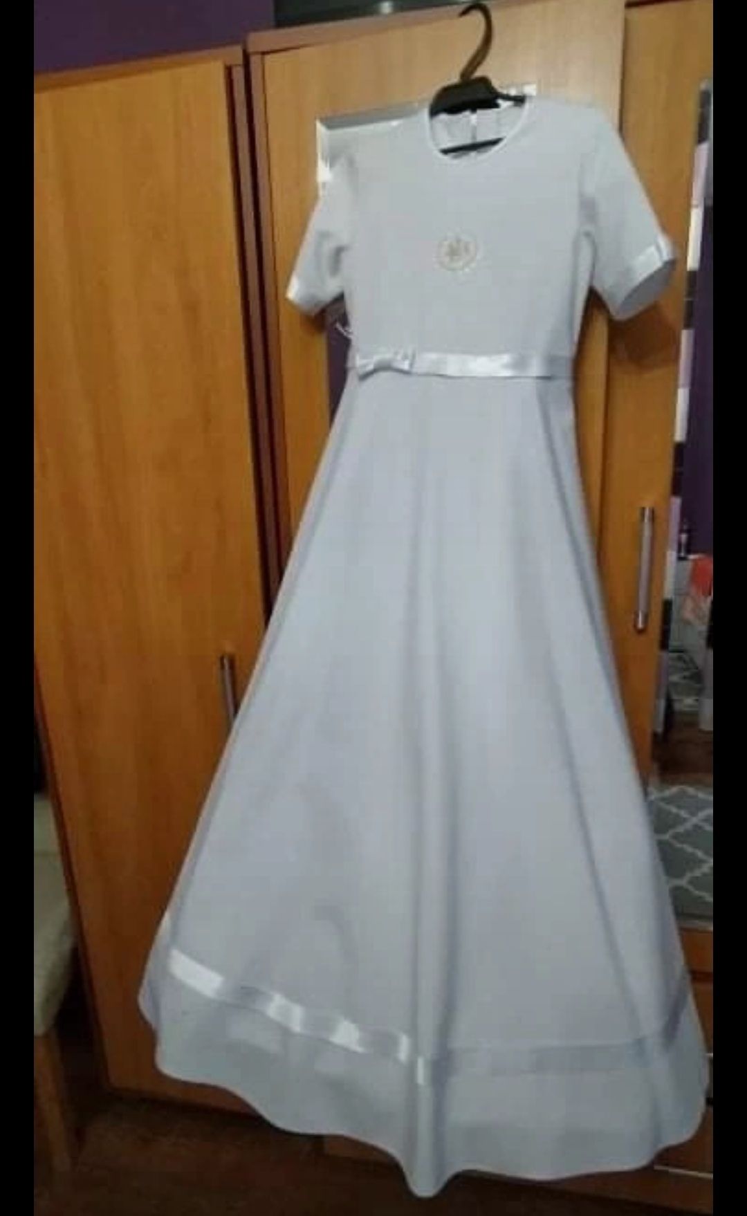 Sukienka komunijna dla dziewczynki 146/152 cm