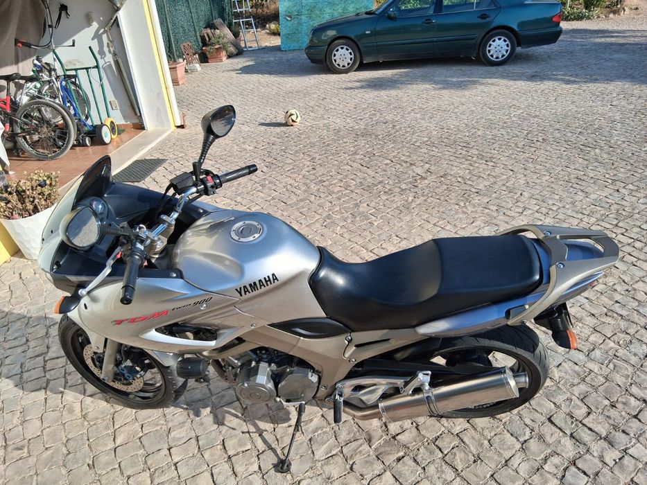 Yamaha TDM twin 900