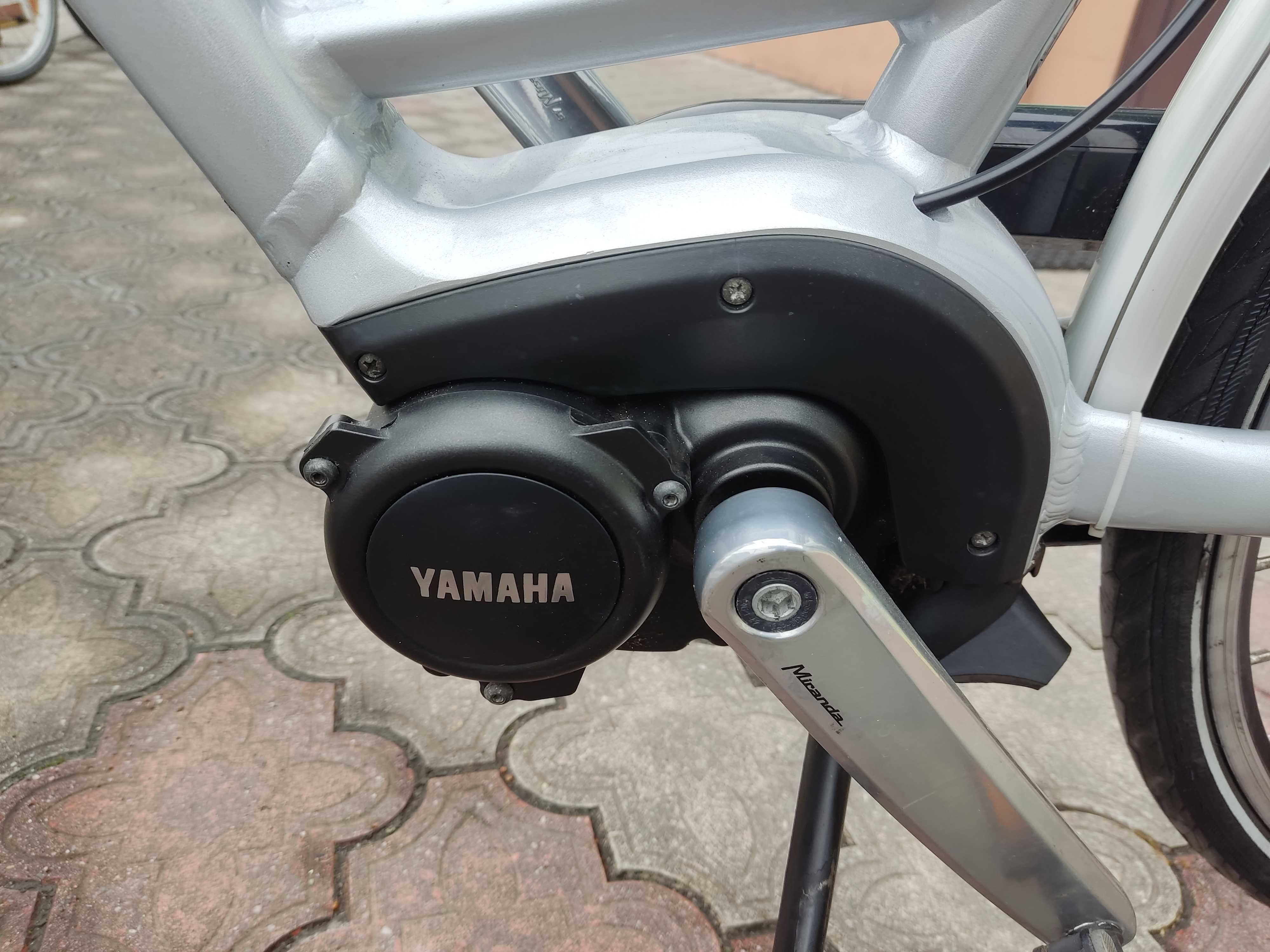 Rower elektryczny Batavus Stream 28" silnik centralny Yamaha