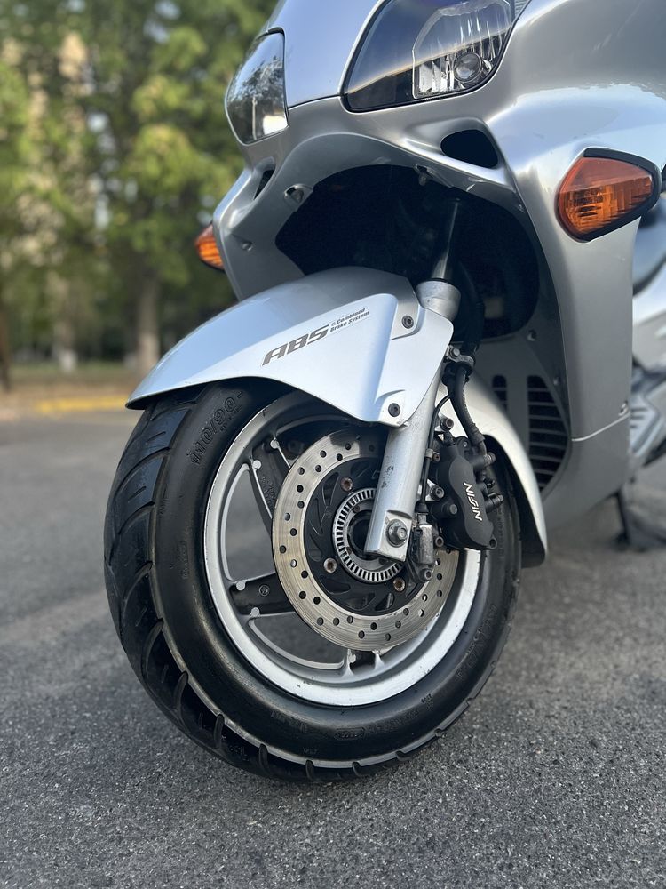 Макси Скутер Honda Forza MF-06 NSS250A