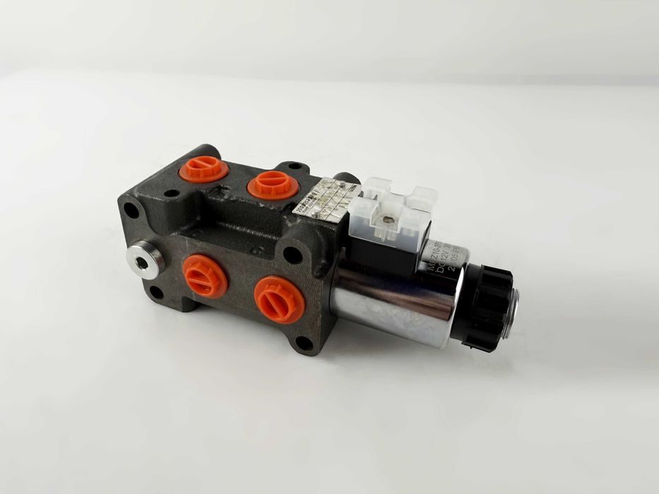 Дивертор потока электромагнитный DVS6 делитель/дільник потока 12-24В