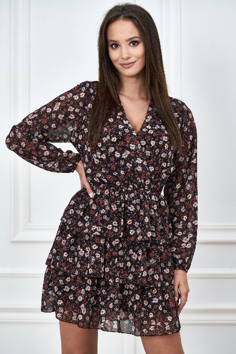 Sukienka z długim rękawem w kwiaty