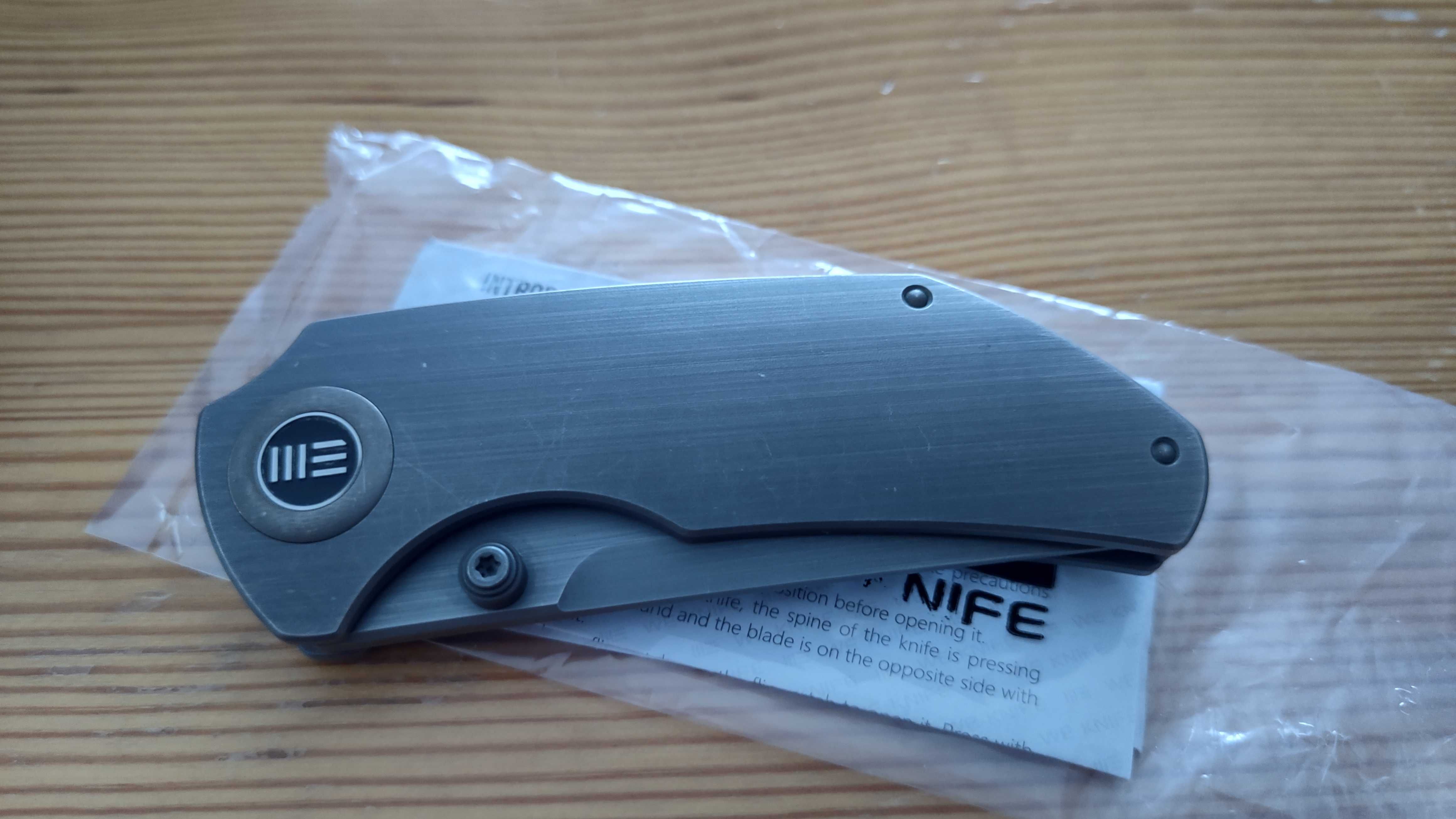 Nóż składany WE Knife Thug, Tytan, CPM 20CV, frame lock