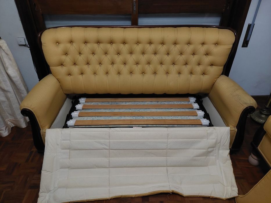 Conjunto Sofás e Sofá Cama em Tecido