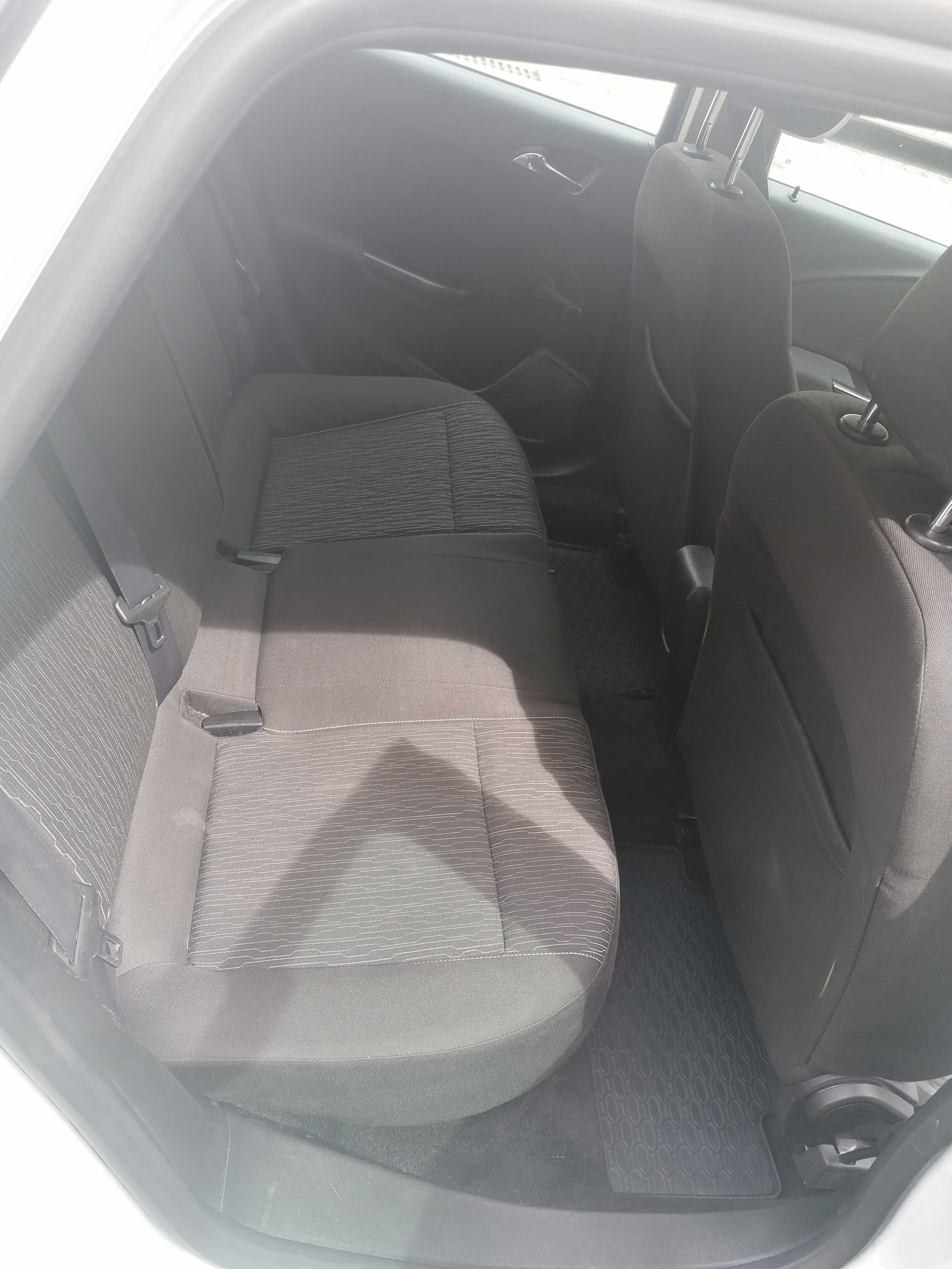 Opel Astra Krajowa z Salonu 2015