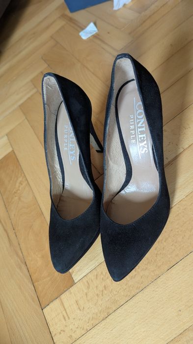 Нові замшеві туфлі човники 37