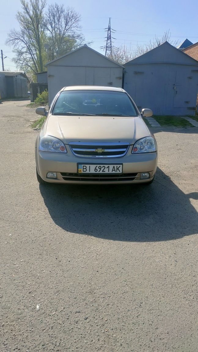 Chevrolet lacetti.