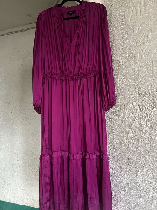 Яскрава сукня XL