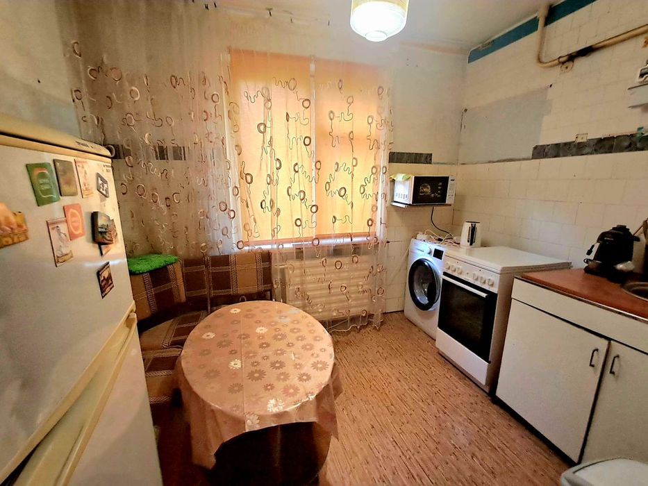 1 кім.кв р-н Ж/Д, школа Берегиня