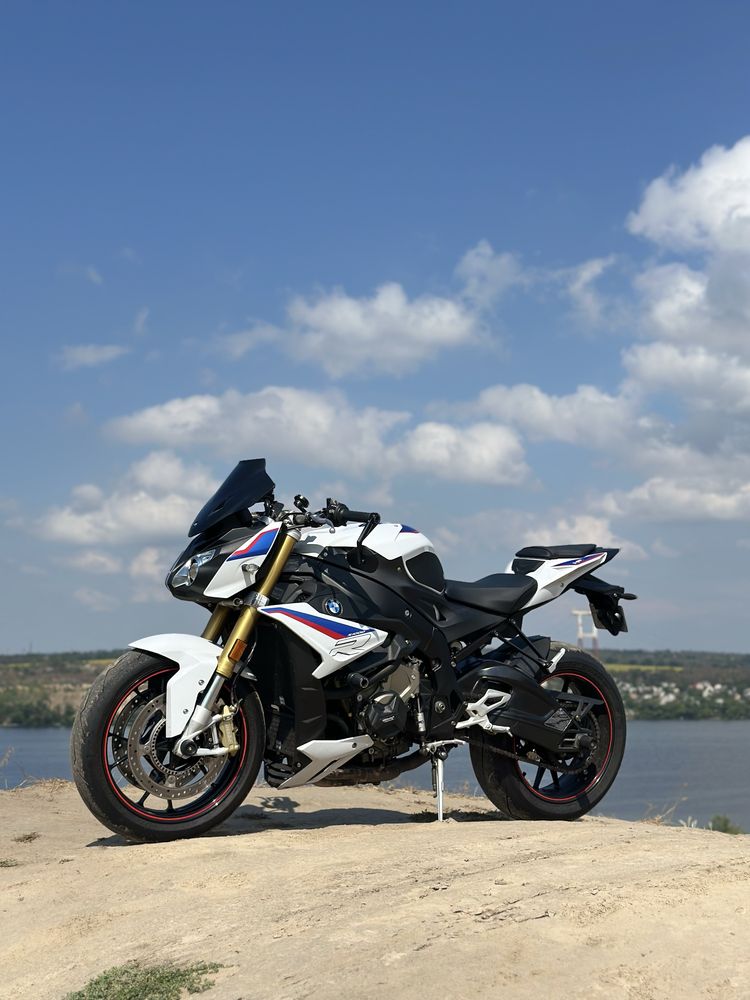 Продам BMW S1000R