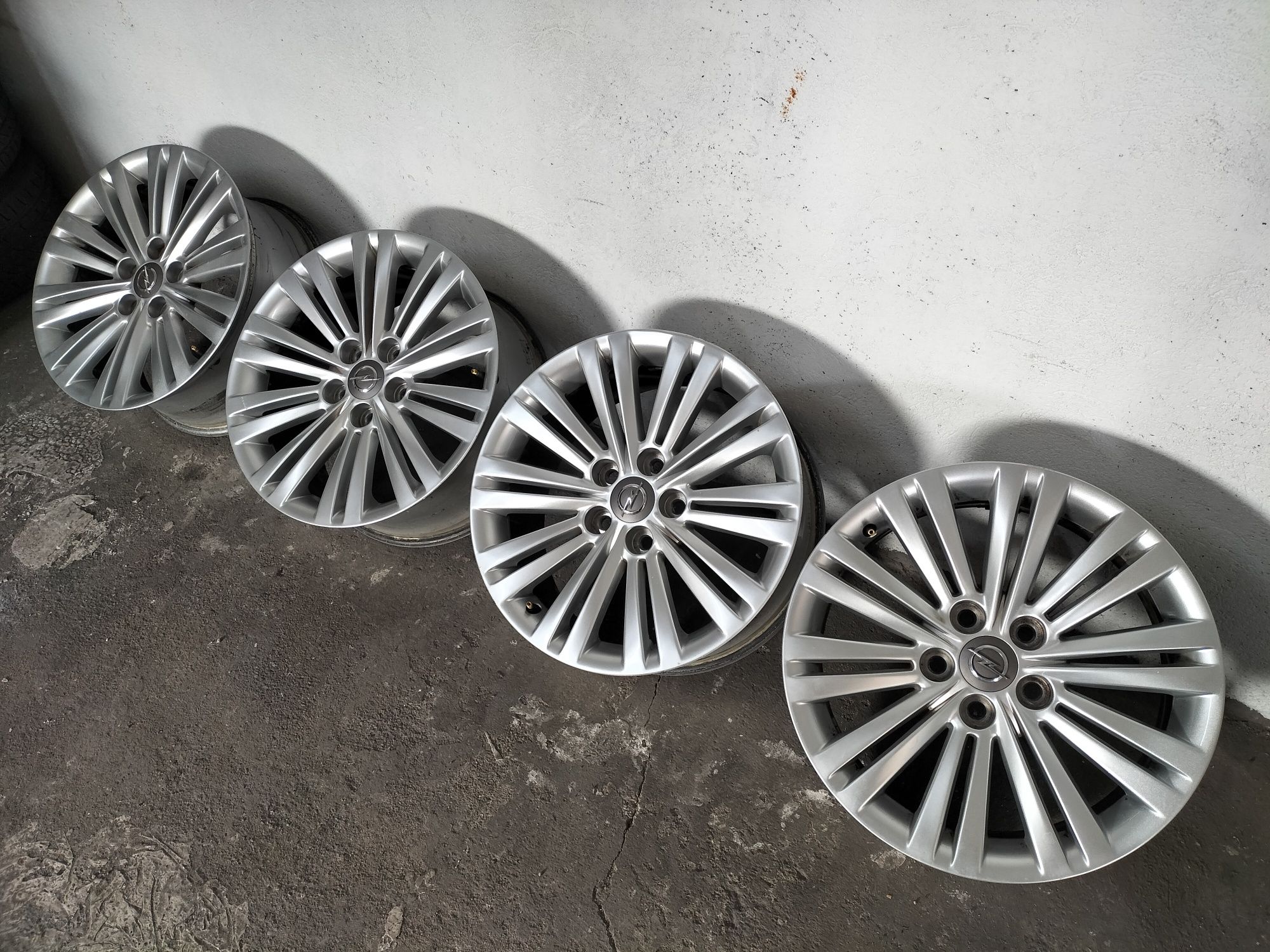 Felgi aluminiowe 18 cali 5x120 Opel Insignia BMW