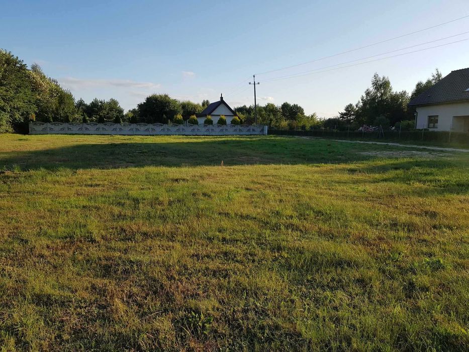 Atrakcyjna działka budowlana 1585 m2 z warunkami zabudowy