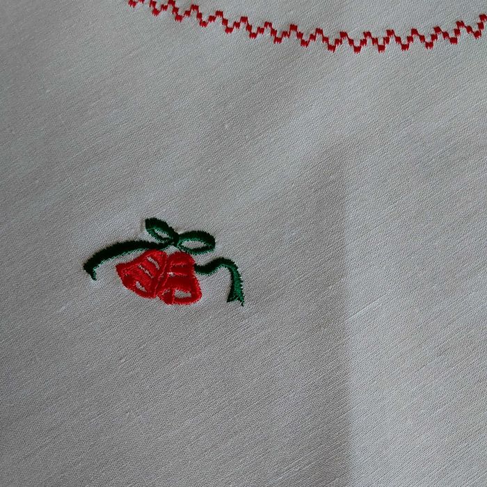Serwetka haftowana średnica 70 cm