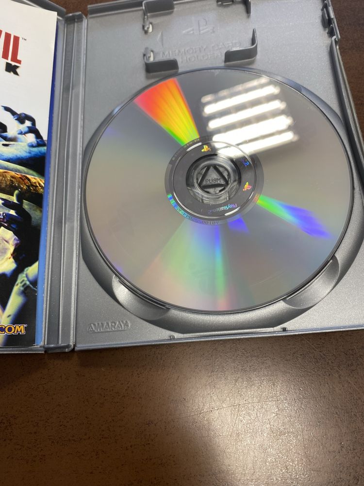 Gra Playstation 2: Resident Evil Outbreak