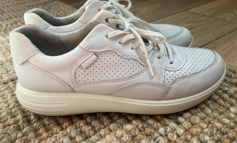 Ecco soft runner biale buty 38,5 cale skora