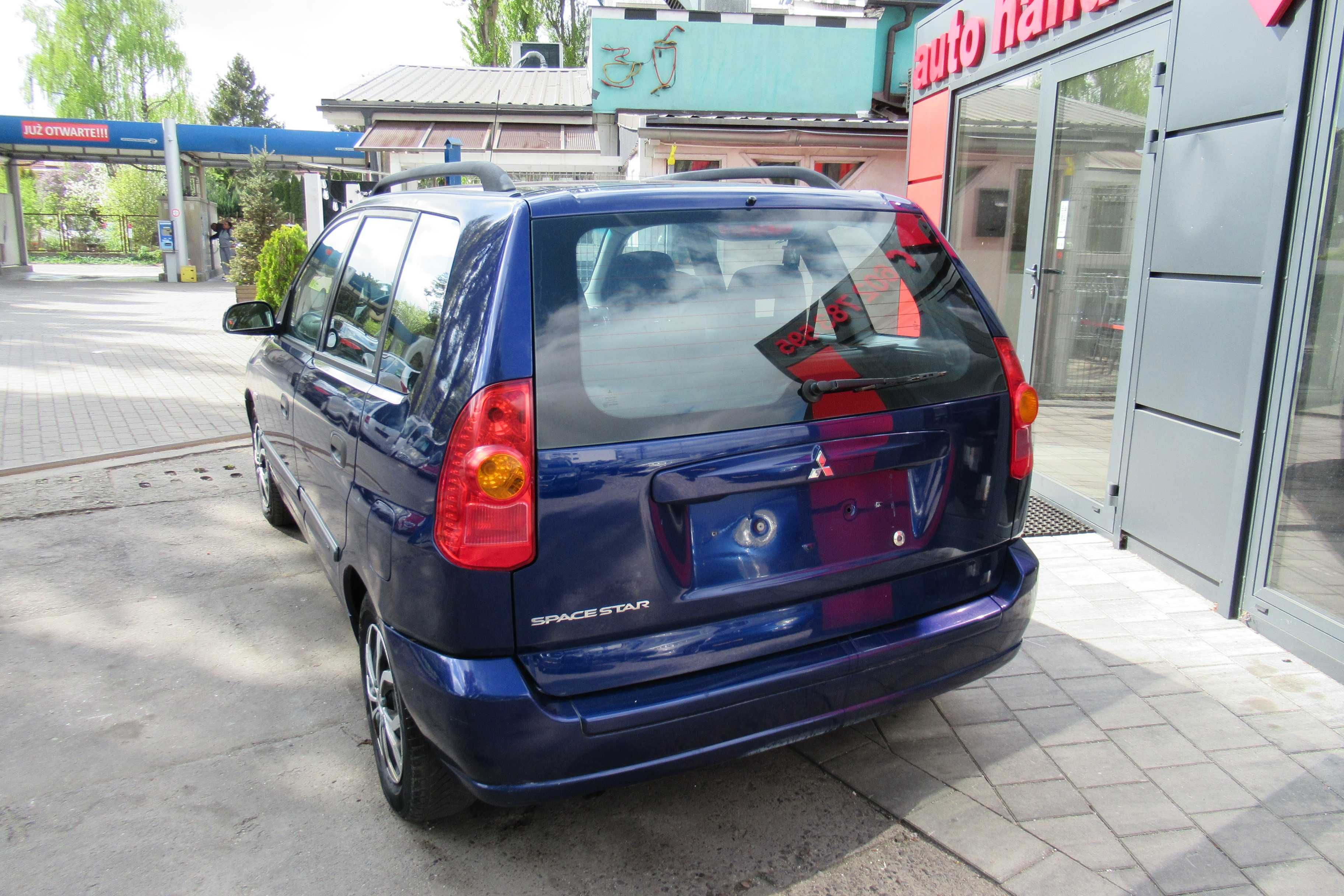 Mitsubishi Space Star benzyna 1.6 98km ładny z Niemiec mały minivan