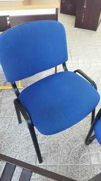Cadeiras e Secretária Metálica
