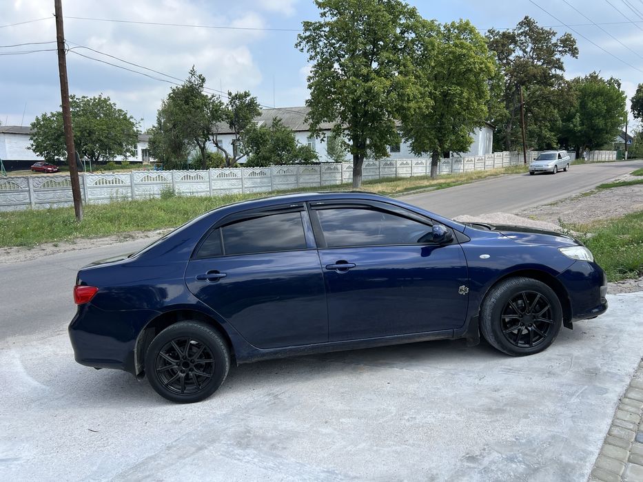Тойота корола 1.6 автомат
