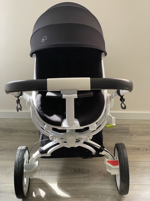 Quinny Moodd black irony