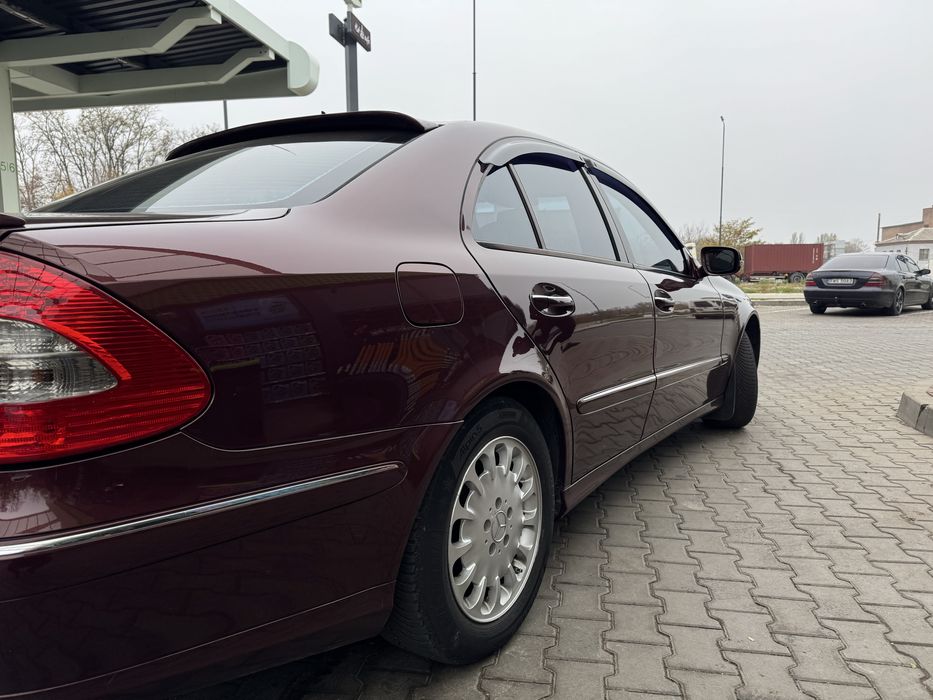 Mercedes -Bens w211 рестайлинг