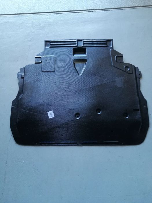 Resguardo do motor Volvo V40 anos 2012-- NOVO