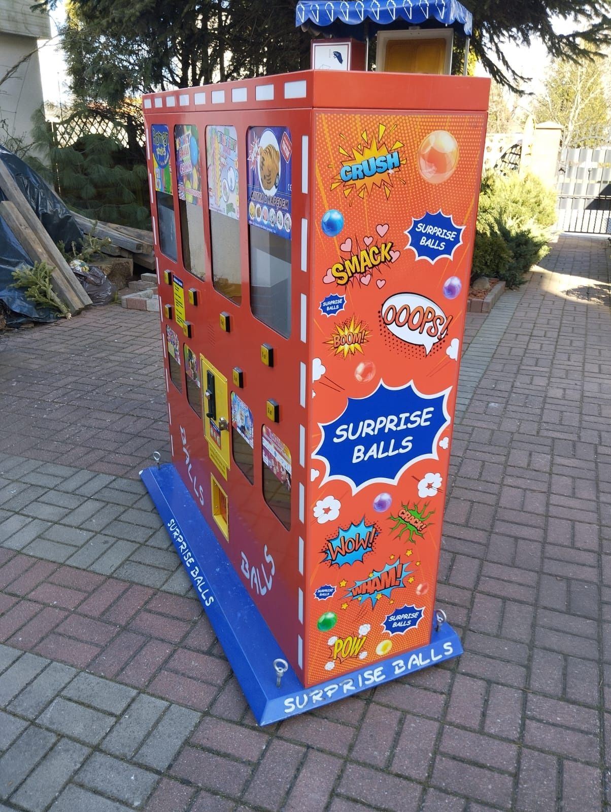 Automat do sprzedaży kulek, zabawek